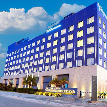 The Elite Narasapura, A Member Of Radisson Individuals Hotel Екстериор снимка