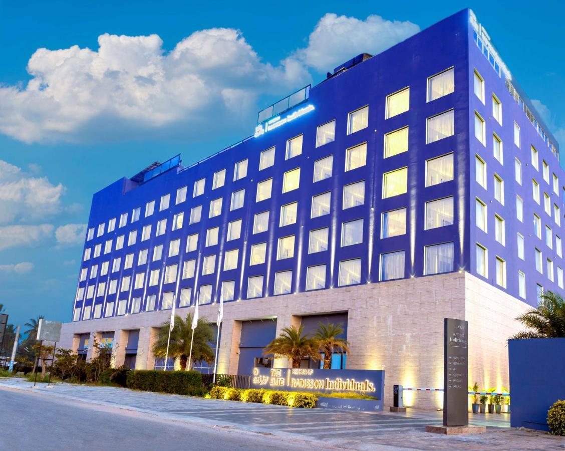 The Elite Narasapura, A Member Of Radisson Individuals Hotel Екстериор снимка