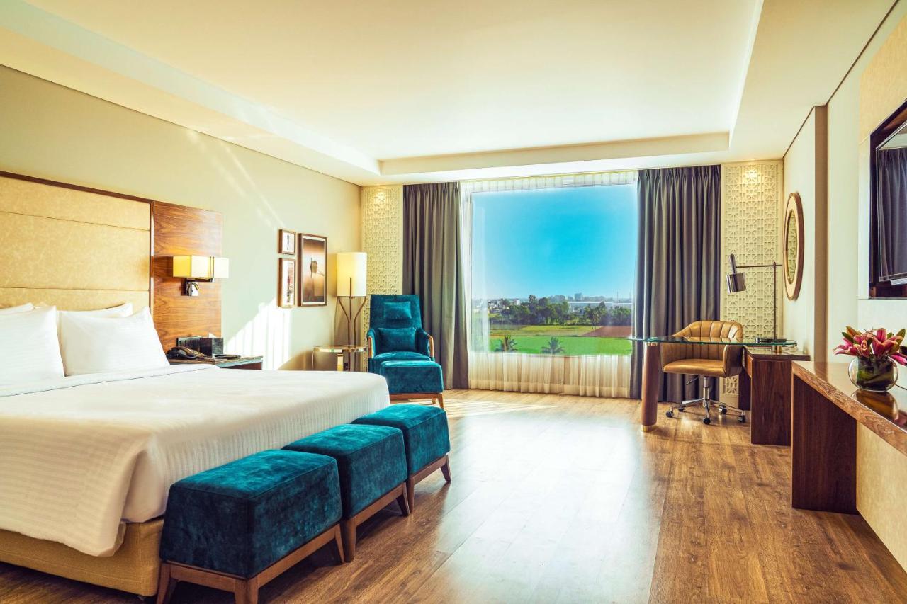 The Elite Narasapura, A Member Of Radisson Individuals Hotel Екстериор снимка