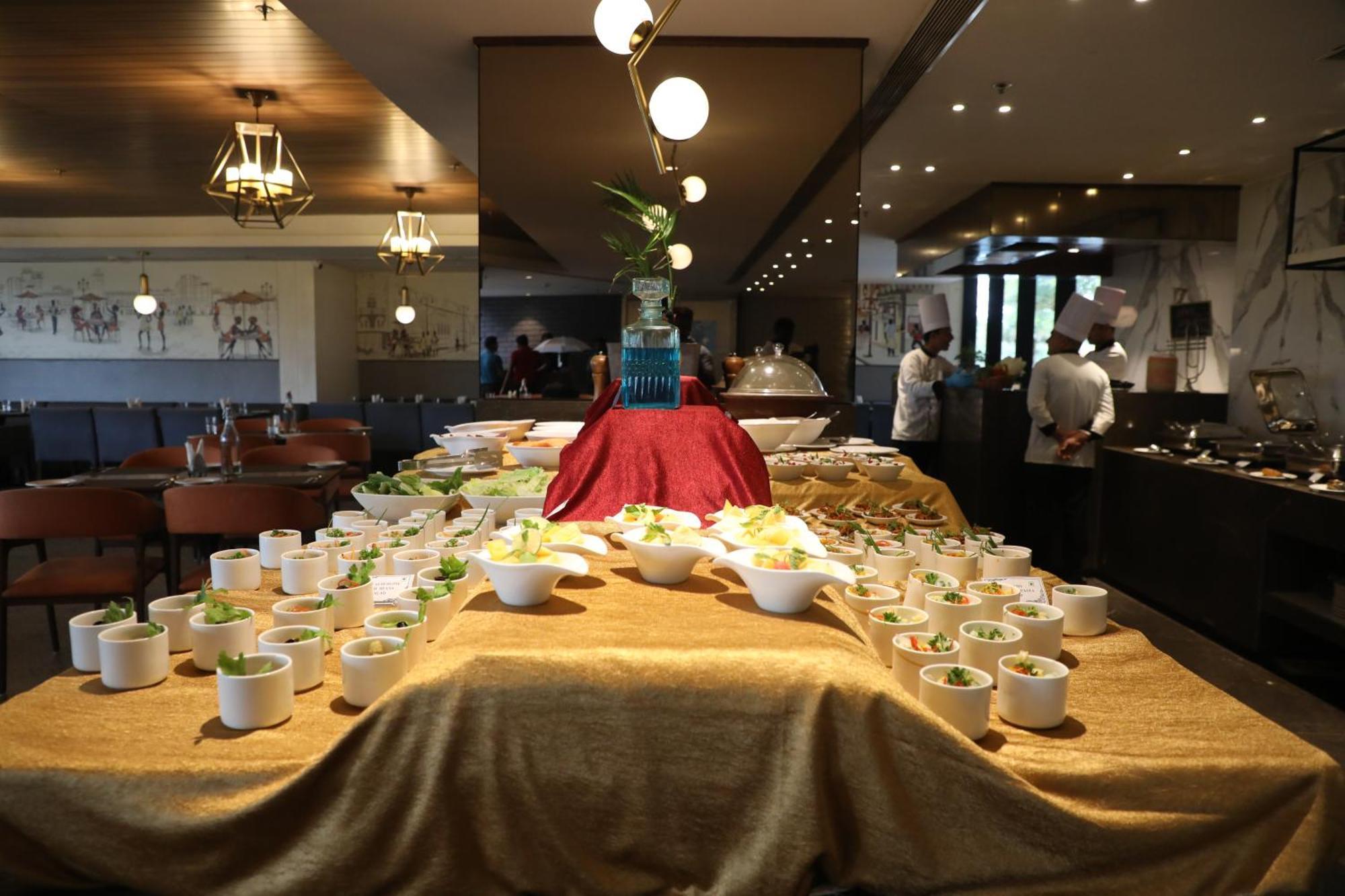The Elite Narasapura, A Member Of Radisson Individuals Hotel Екстериор снимка