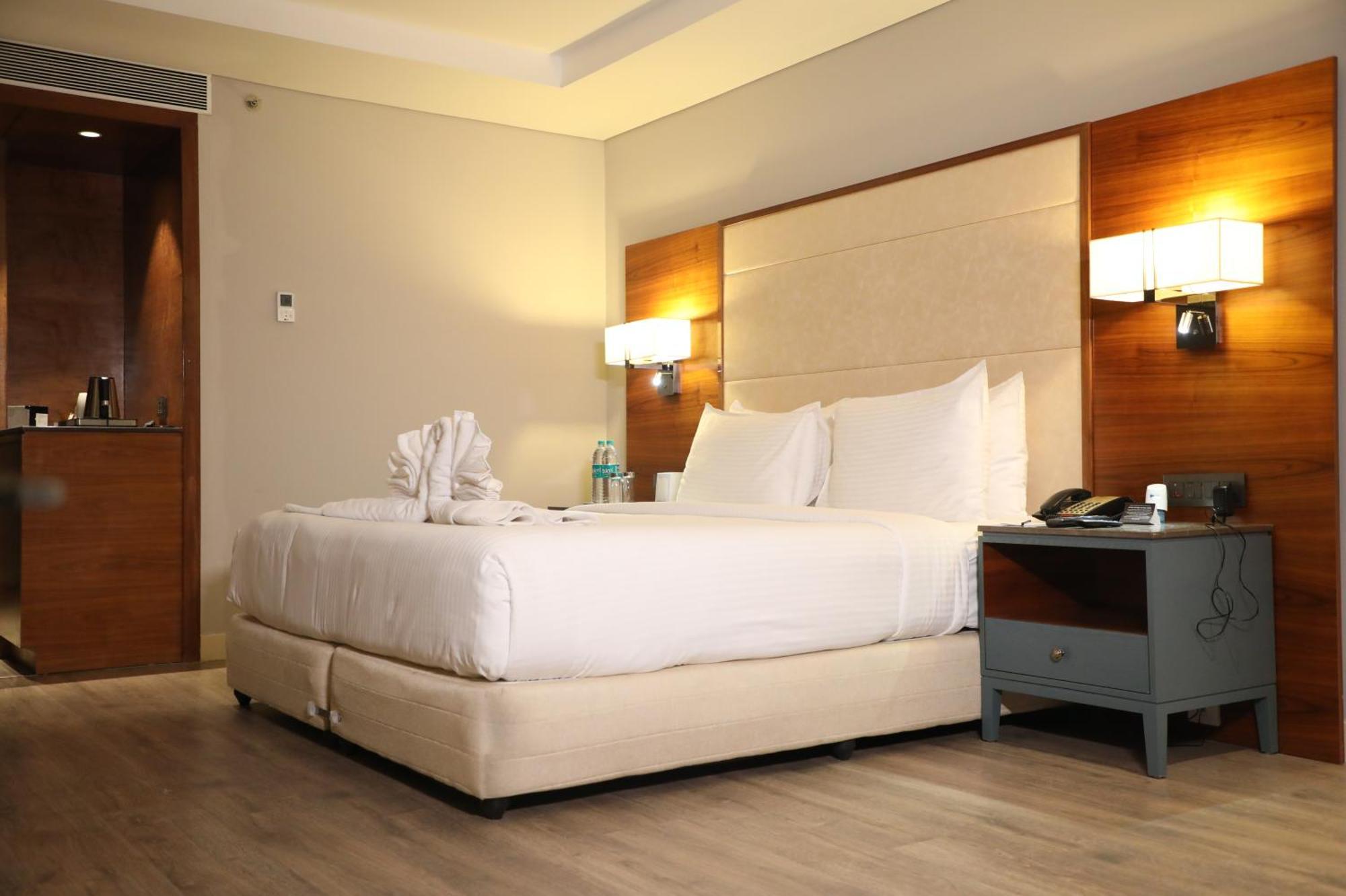 The Elite Narasapura, A Member Of Radisson Individuals Hotel Екстериор снимка